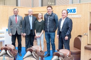 Landstallmeister Uwe Müller, Jens Hübler DKB, Anna Jurisch, Andreas Kreuzer und Turnierchef Herbert Ulonska