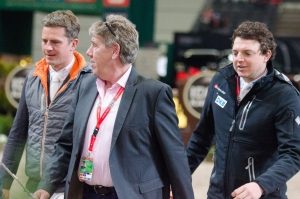 Parcourschef Frank Rothenberger mit Philipp Rüping und Andreas Kreuzer im Parcours