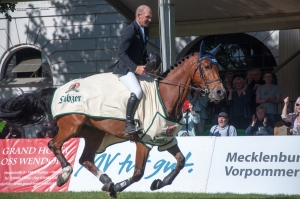 Holger Wulschner und Casallvano auf der Ehrenrunde (Foto:Hans-Joachim Reiner)