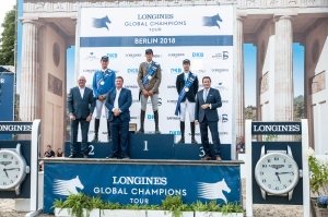Siegerehrung im LONGINES Global Champions Tour Grand Prix von Berlin