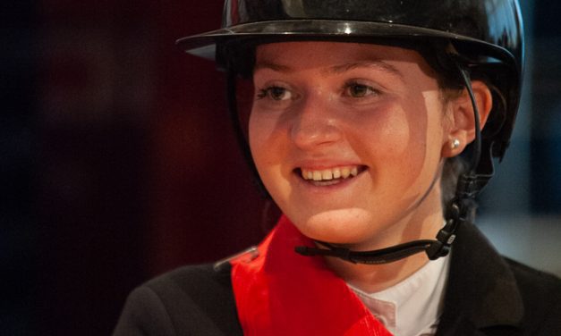 Der Goldene Sattel 2023 geht an Lea Sophie Gut
