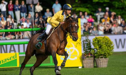 Für Yuri Mansur in leuchtendem Gelb strahlte im LONGINES Grand Prix of Hamburg die Siegersonne