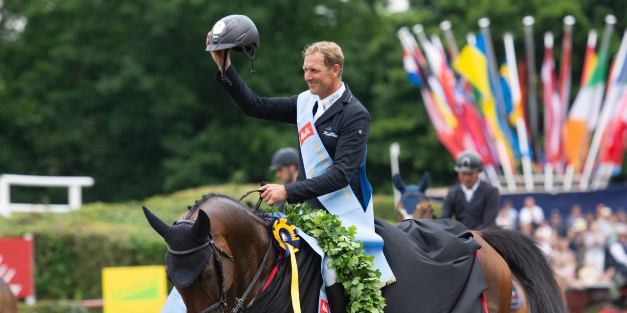 Andre Thieme siegt zum vierten Mal im Deutschen Springderby , dieses Mal mit Paule S!