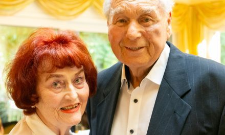 Wenn man, wie Ernst Leinert,  seinen 90. Geburtstag mit Livemusik feiert, tanzt und mit seinen Gästen singt, hat man alles richtig gemacht!