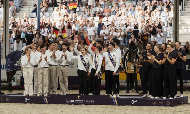 FEI Vaulting World Championship: WM-Titel für Alice Layher, Quentin Jabet und die deutsche Gruppe